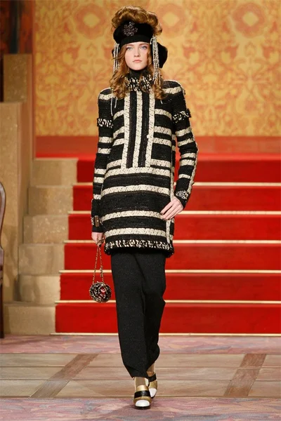 Look 12